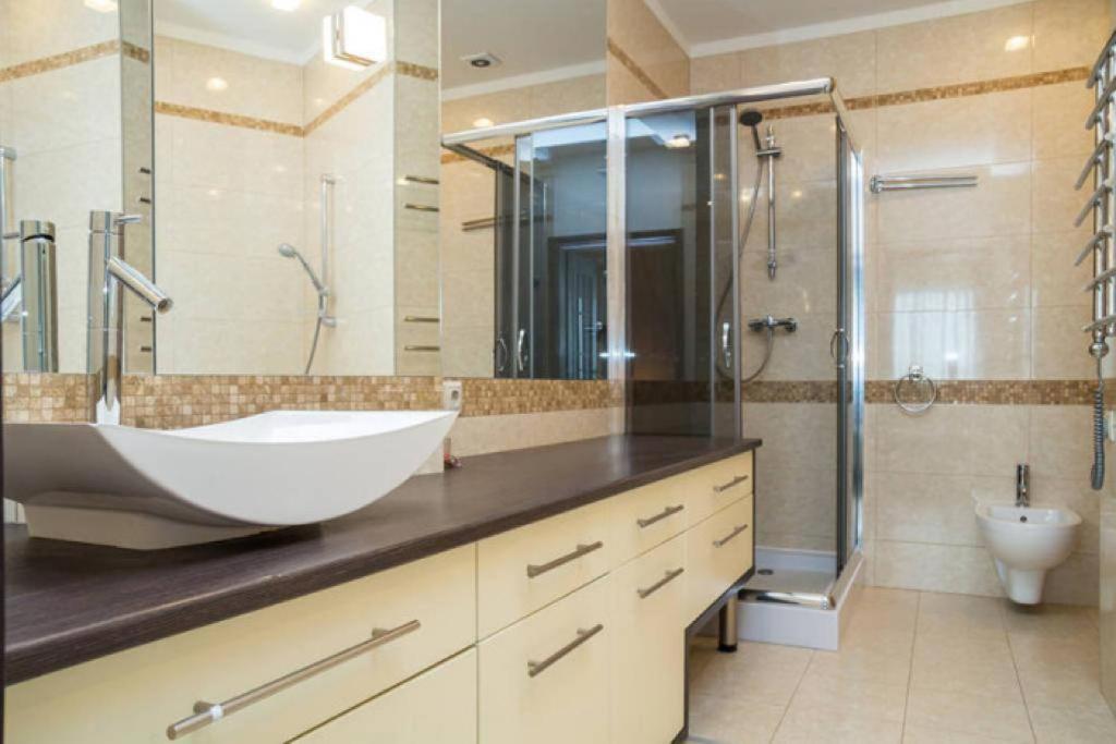 Doba In Ua Most-Sity Apartments Dnipro Esterno foto