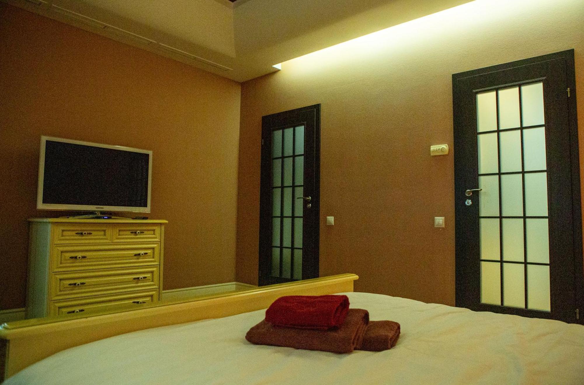 Doba In Ua Most-Sity Apartments Dnipro Esterno foto
